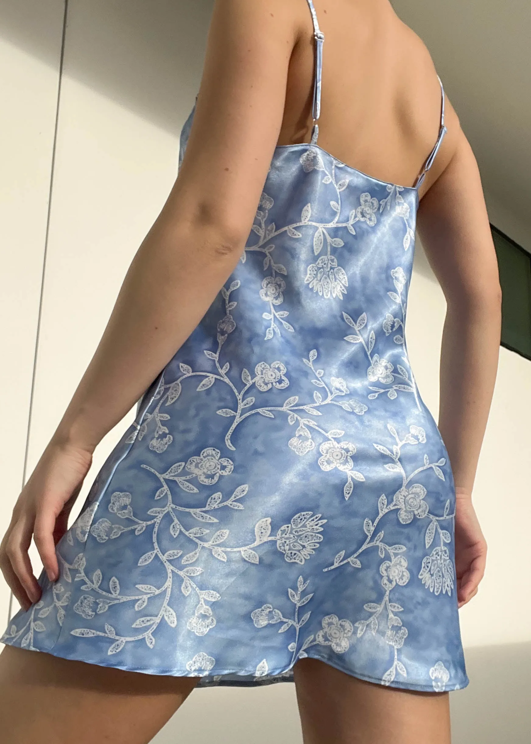 90's Blue Floral Silky Slip Dress (M)