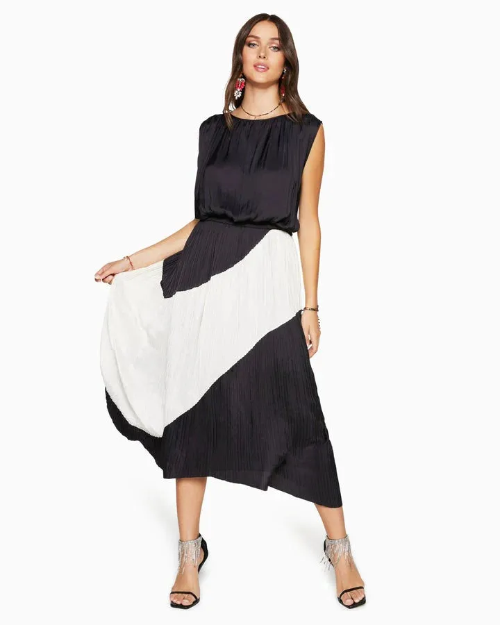 Adena Smocked Midi Dress - Black / Cream