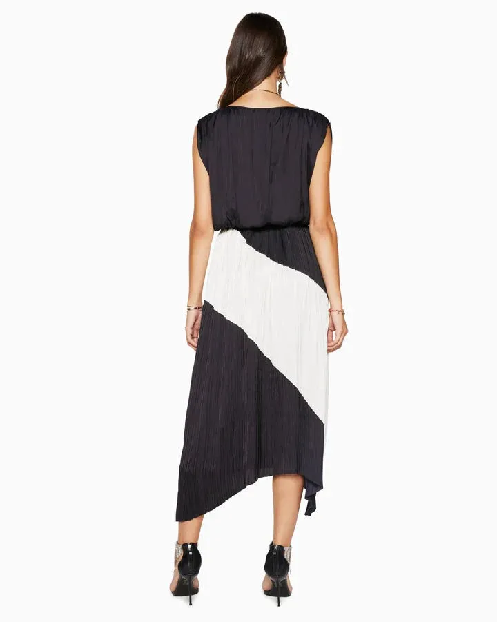 Adena Smocked Midi Dress - Black / Cream