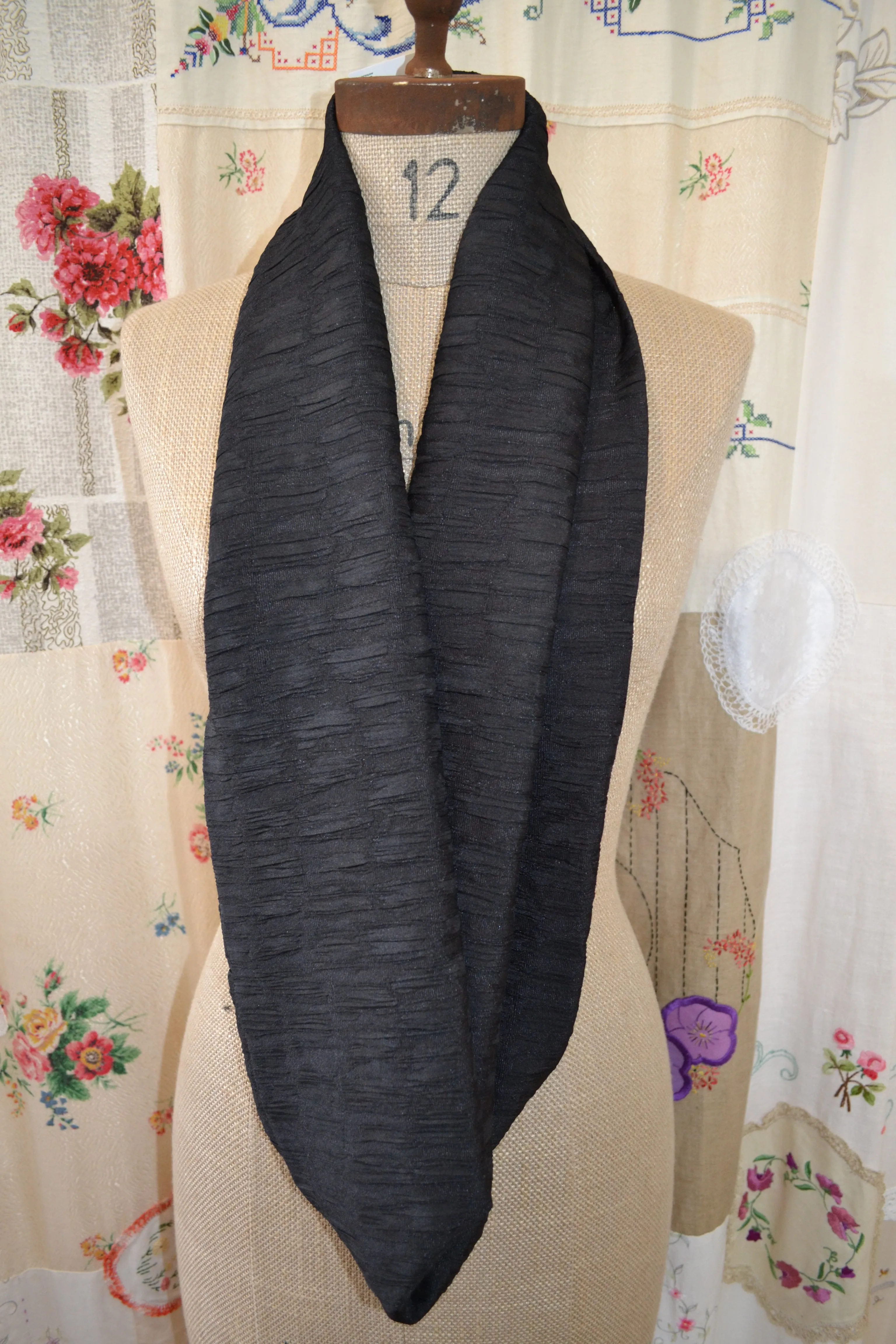 Berserk Cobblestone black loop infinity scarf