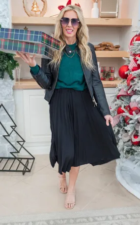 Black Solid Pleated Skirt - Final Sale