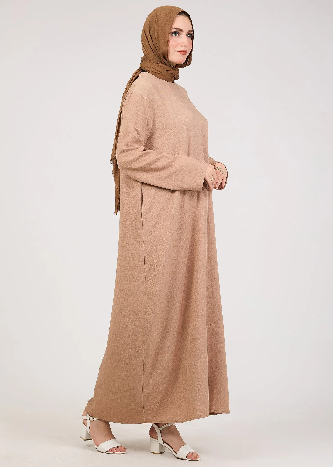 Khaki Kira loose slip dress with pockets in maxi length and with long sleeve