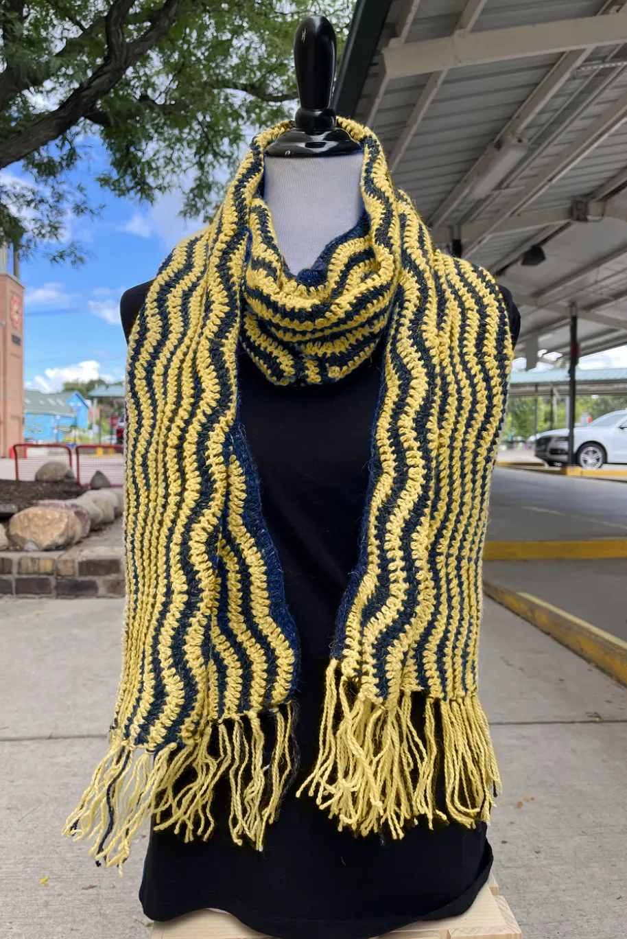 Maize & Blue Waves Scarf Kit (&Make DK)