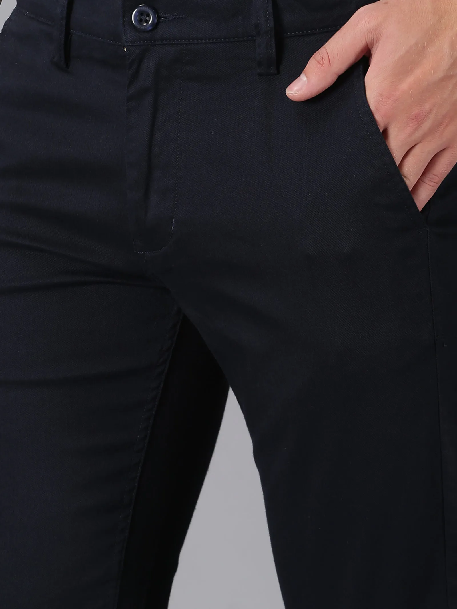 MEN'S NAVY SOLID SLIM FIT TROUSER