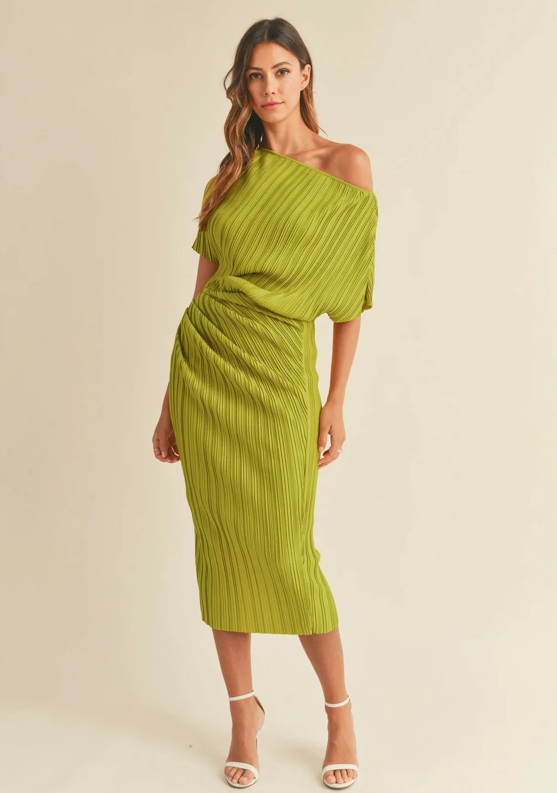 One Off Shoulder Pleated Side Ruched Midi Dress