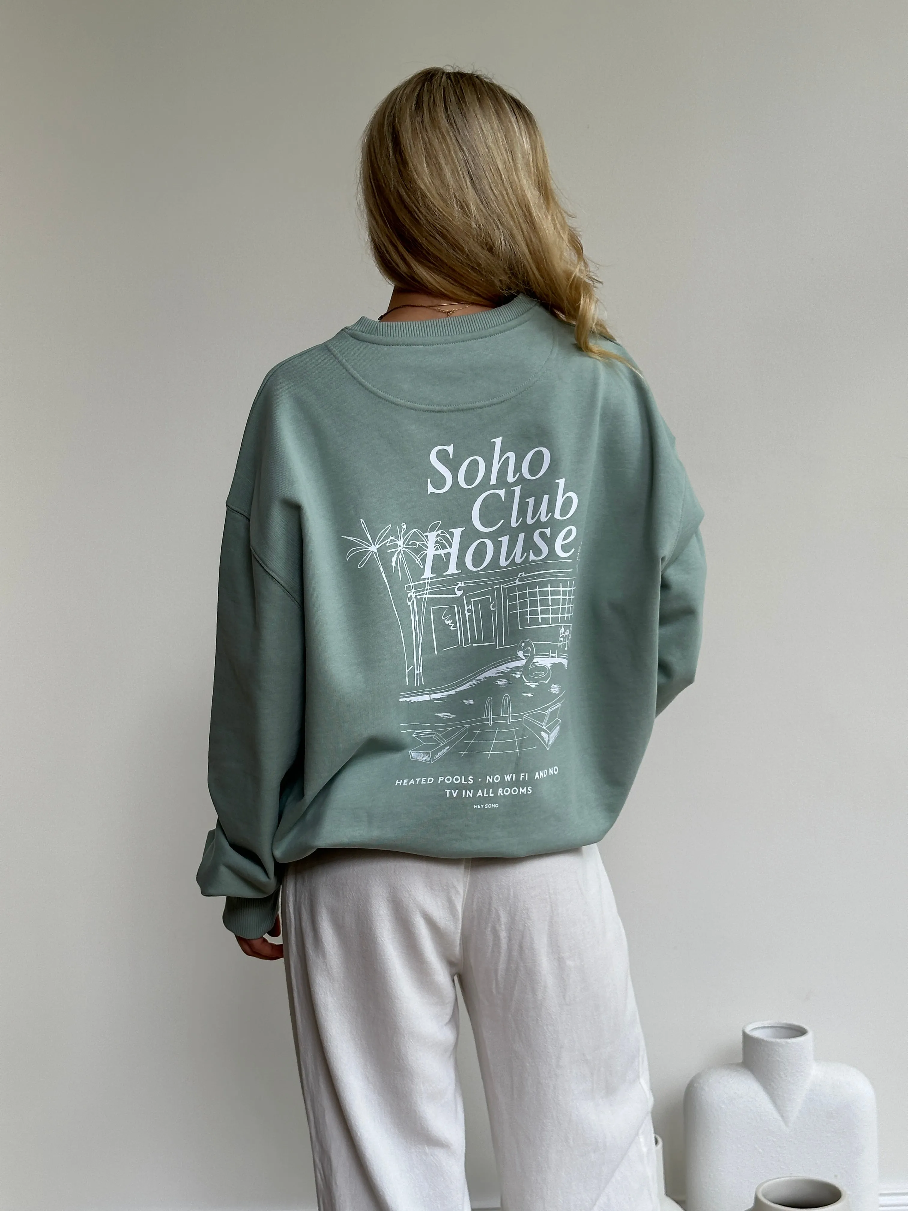 SOHO CLUB HOUSE Sweater