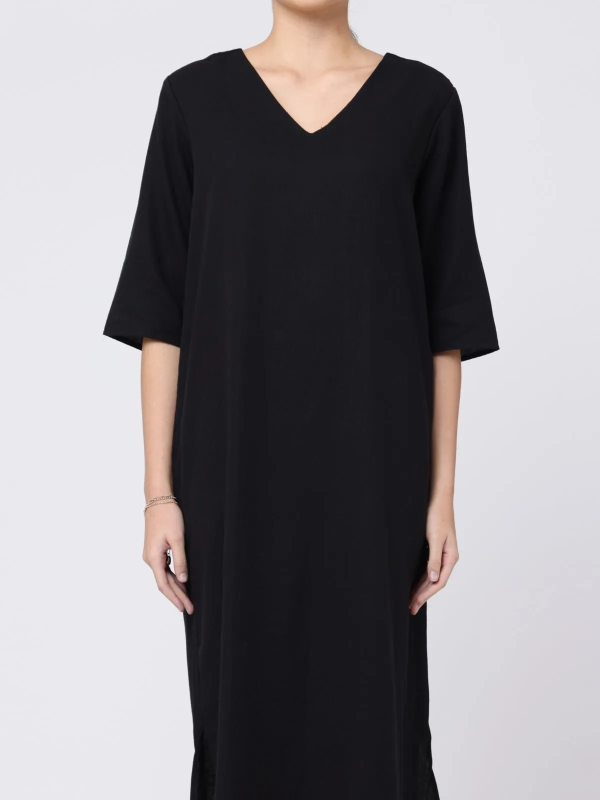 Tencel Solid V-Neck Maxi Dress