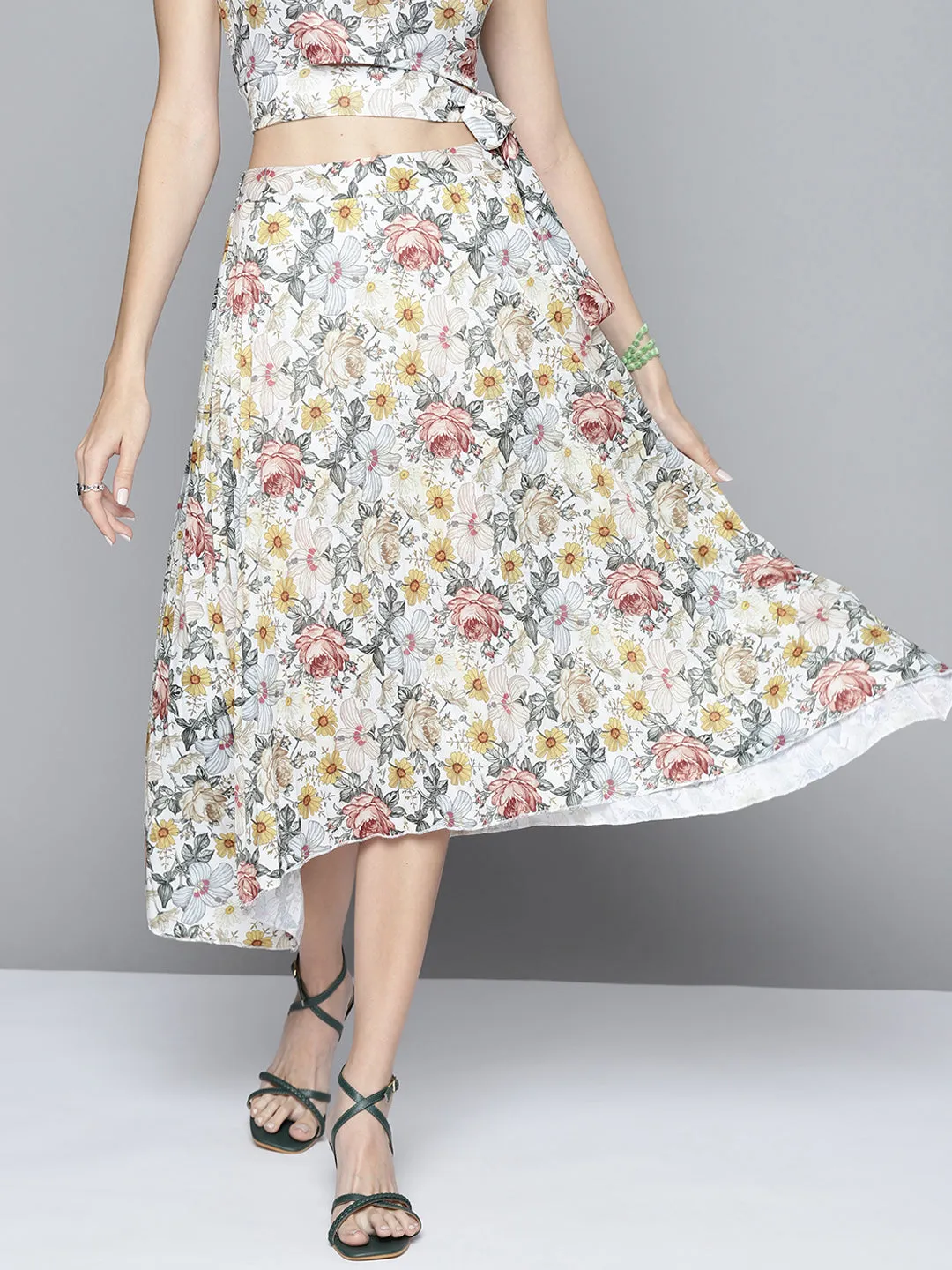 Women Off White Floral Asymmetric Pleated Skirt